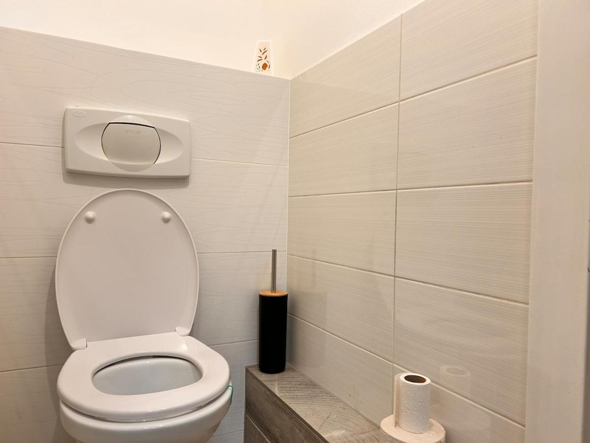 Spacious Central 4-Room Suite For 6 - Near Subway Vienne Extérieur photo
