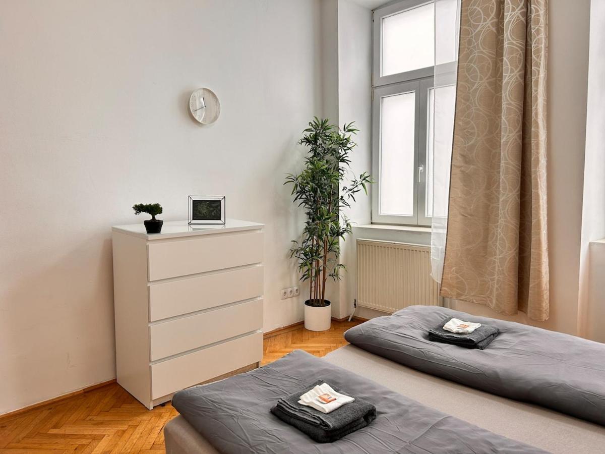 Spacious Central 4-Room Suite For 6 - Near Subway Vienne Extérieur photo