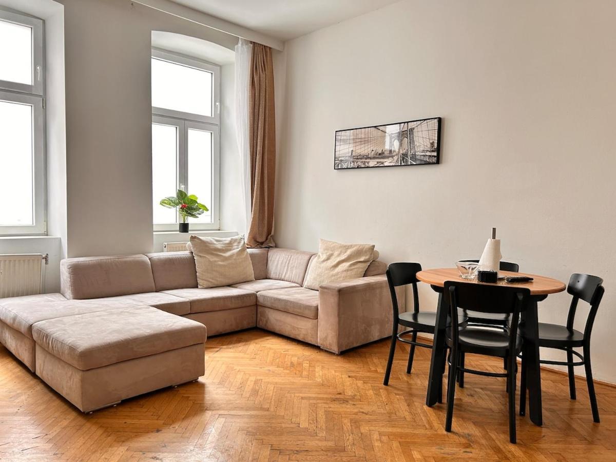 Spacious Central 4-Room Suite For 6 - Near Subway Vienne Extérieur photo